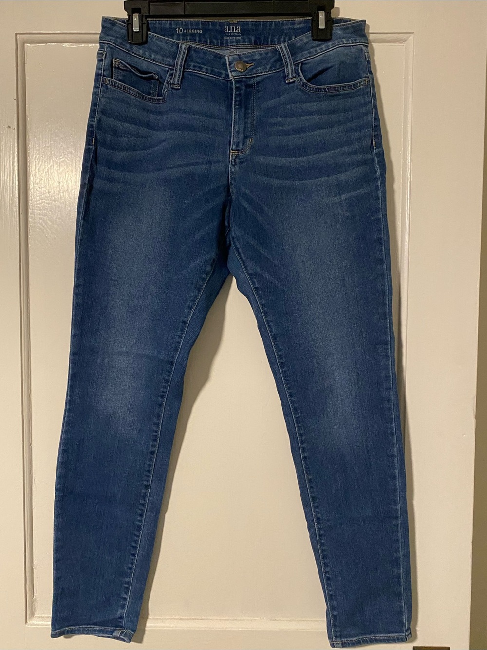 a.n.a Women's Skinny Jeggings